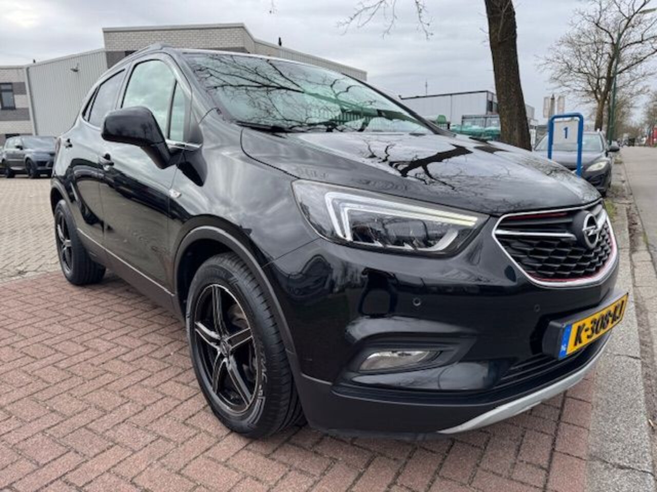 Opel Mokka X - 1.4 140pk Turbo Innovation Airco,Navigatie,Camera,Half Leder Interieur - AutoWereld.nl