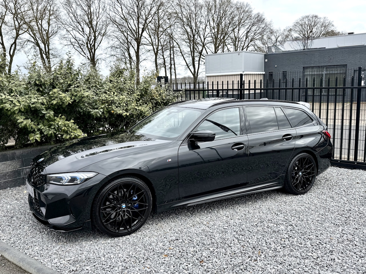BMW 3-serie Touring - M340i xDrive Touring Pano|Leer|LED|Camera|Trekhaak Zwart - AutoWereld.nl