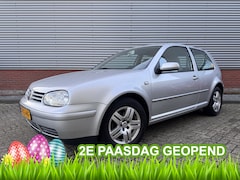 Volkswagen Golf - 2.0 Highline | Automaat | Climatronic | Trekhaak |