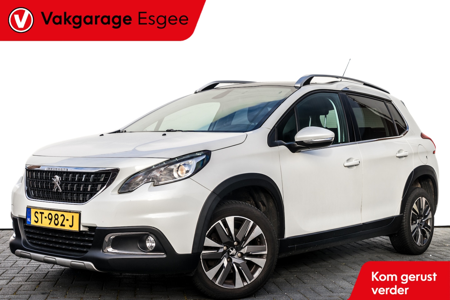 Peugeot 2008 - 1.2 110 PureTech Allure | 1 e eigen | Clima | Hoge Zit | Pano Dak | | Pdc | Cruise | 16 In - AutoWereld.nl