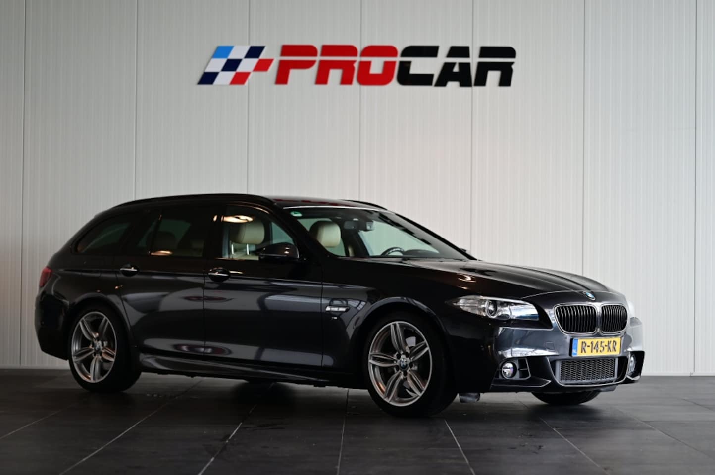 BMW 5-serie Touring - 520i High Executive 520i High Executive - AutoWereld.nl