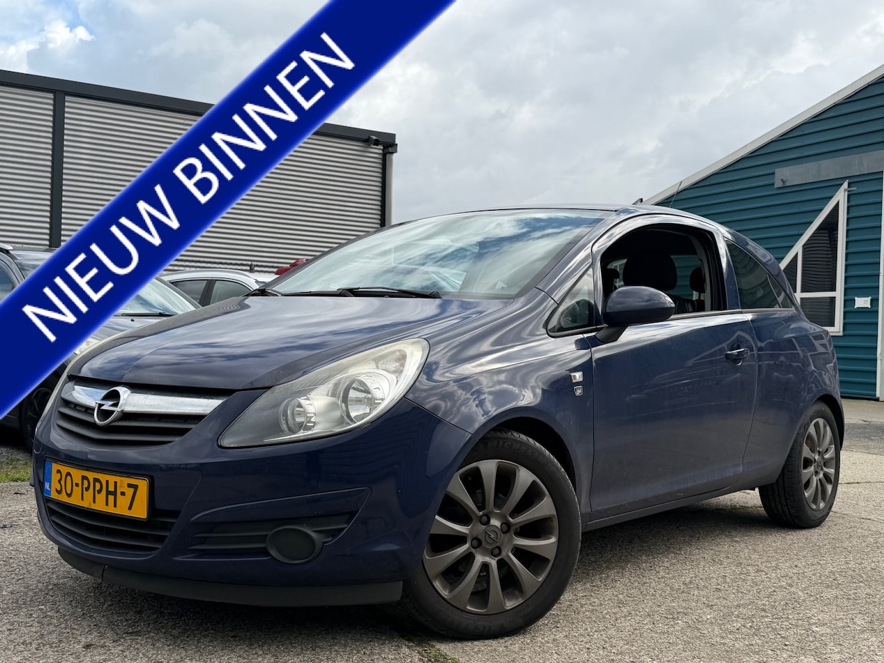 Opel Corsa - 1.3 CDTi EcoFlex S/S '111' Edition | Airco | LMV - AutoWereld.nl