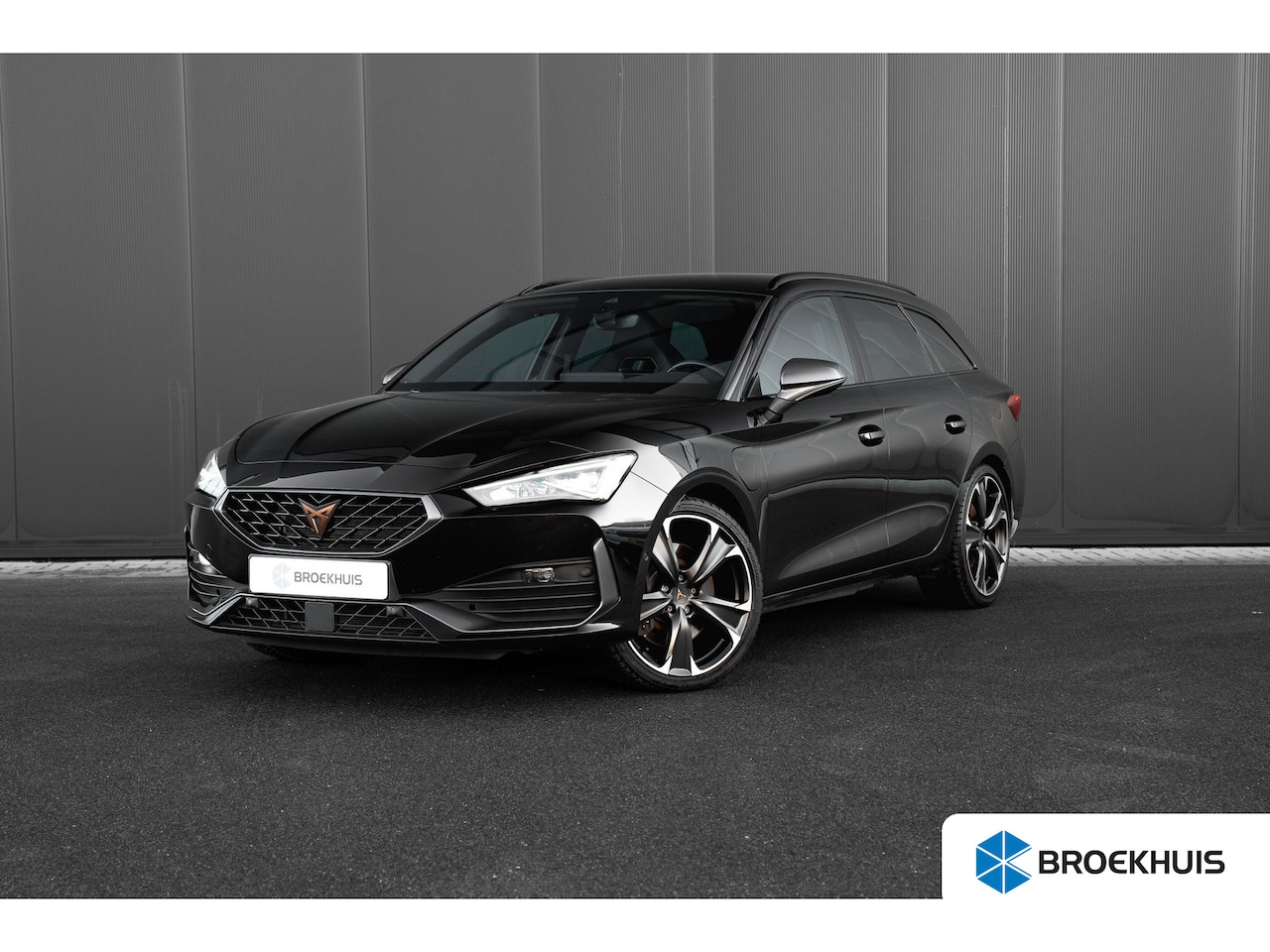 CUPRA Leon Sportstourer - 1.4 e-Hybrid 245 PK VZ Business Dodehoekdetectie | Adaptive cruise control | Keyless entry - AutoWereld.nl