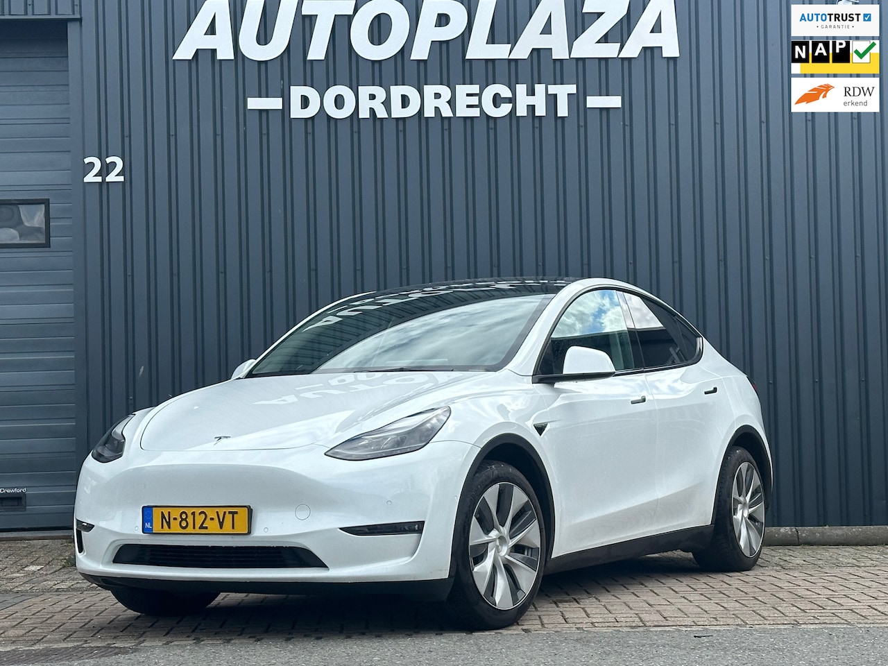 Tesla Model Y - Long Range AWD 75 kWh Long Range AWD 75 kWh - AutoWereld.nl