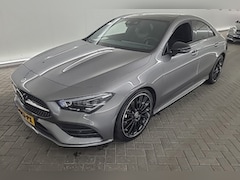 Mercedes-Benz CLA-Klasse - 180 AMG ORG.NED / PANORAMADAK / HEAD- UP / SFEERVERLICHTING / EL.STOELEN / 19INCH / NIGHT