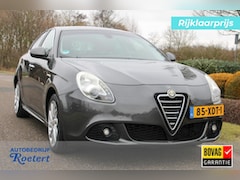 Alfa Romeo Giulietta - 1.4 T 170pk Distinctive automaat ECC/cruise/navi/lm velgen