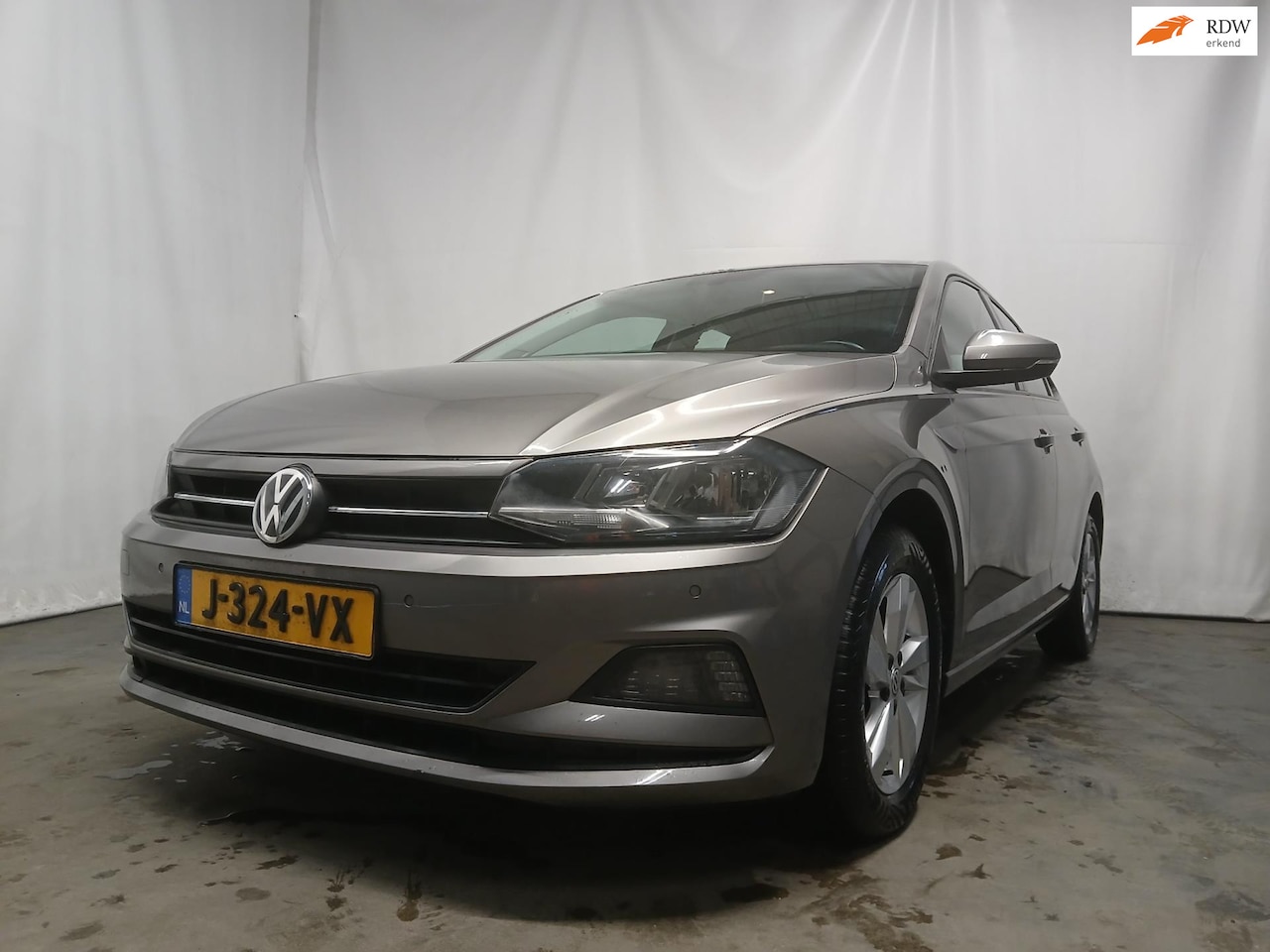 Volkswagen Polo - 1.0 TSI Highline - Airco - Navi - LM Velgen - AutoWereld.nl