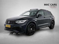 Volkswagen Tiguan - 1.5 TSI R-Line | Trekhaak | R-Line | Black Style | Schuif/Kanteldak |
