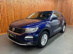 Volkswagen T-Roc - 1.5 TSI STYLE AUTOMAAT NAVIGATIE AIRCO