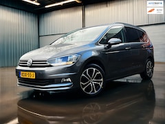 Volkswagen Touran - 1.5 TSI Comfortline Business 7p Clima_ACC_Carplay