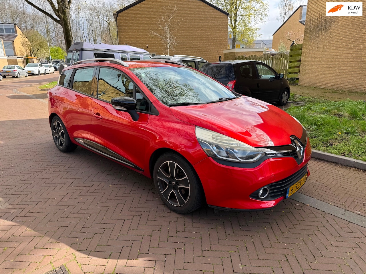 Renault Clio Estate - Tweede eigenaar / 113.000 NAP / Airco / Parkeersensoren achter - AutoWereld.nl