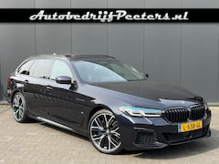 BMW 5-serie Touring - 530i M Sport 1e eig. Pano HUD Laserlicht ACC H/K Camera Trekhaak