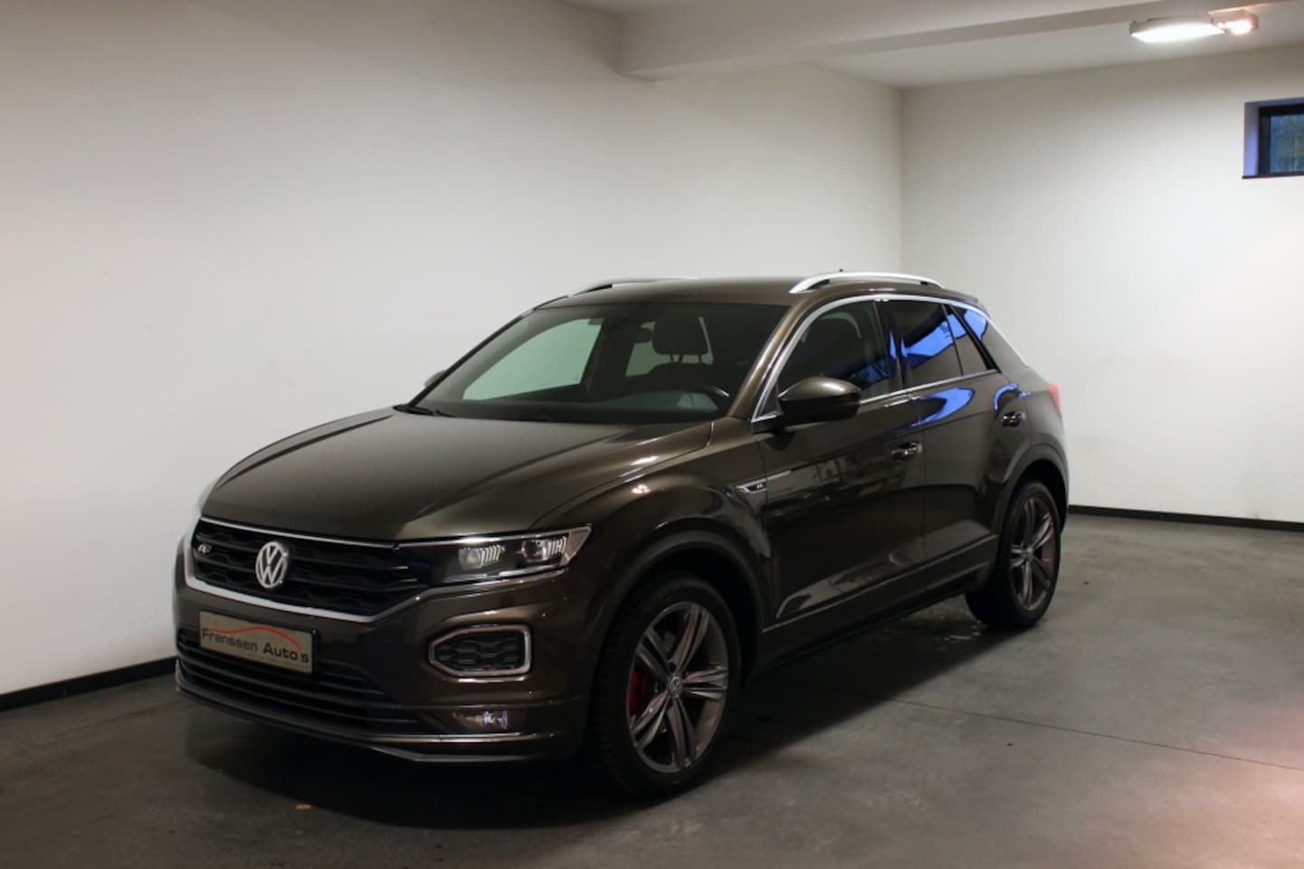 Volkswagen T-Roc - 1.5 TSI 1.5 TSI, R-Line, DSG, Camera, Clima, Navi, Stoel/Stuur-Verwarming - AutoWereld.nl