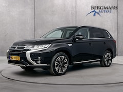 Mitsubishi Outlander - 2.0 Hybride Premium // STUUR+STOEL VERWARMING // PARKEERCAMERA //