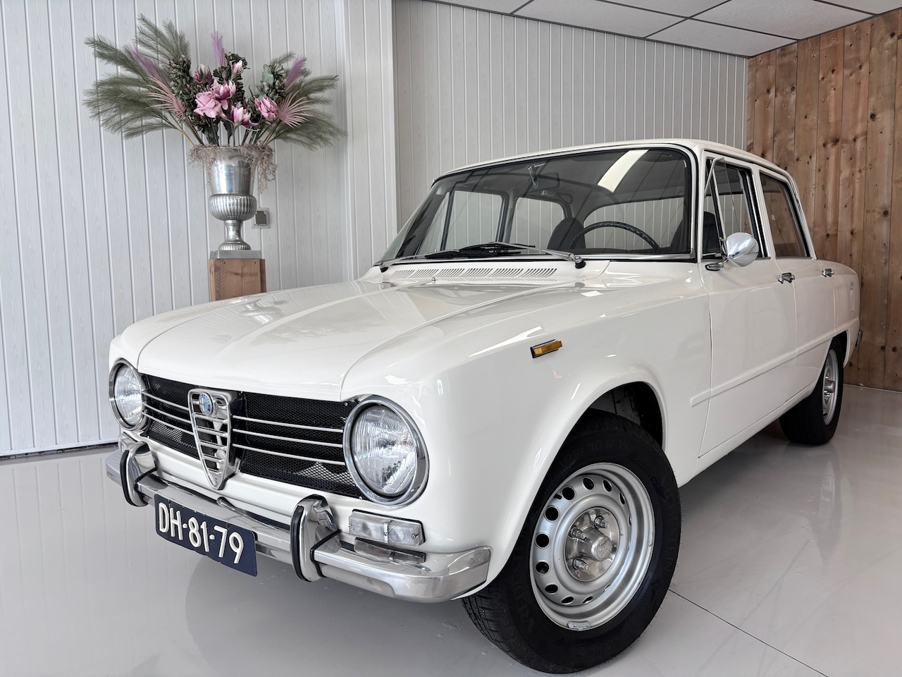 Alfa Romeo Giulia - 1300 TI BODY OFF, BELASTINGVRIJ, INRUIL MOGELIJK, ETC.... - AutoWereld.nl