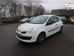 Renault Clio - 1.5 dCi Expression GEEN AIRCO