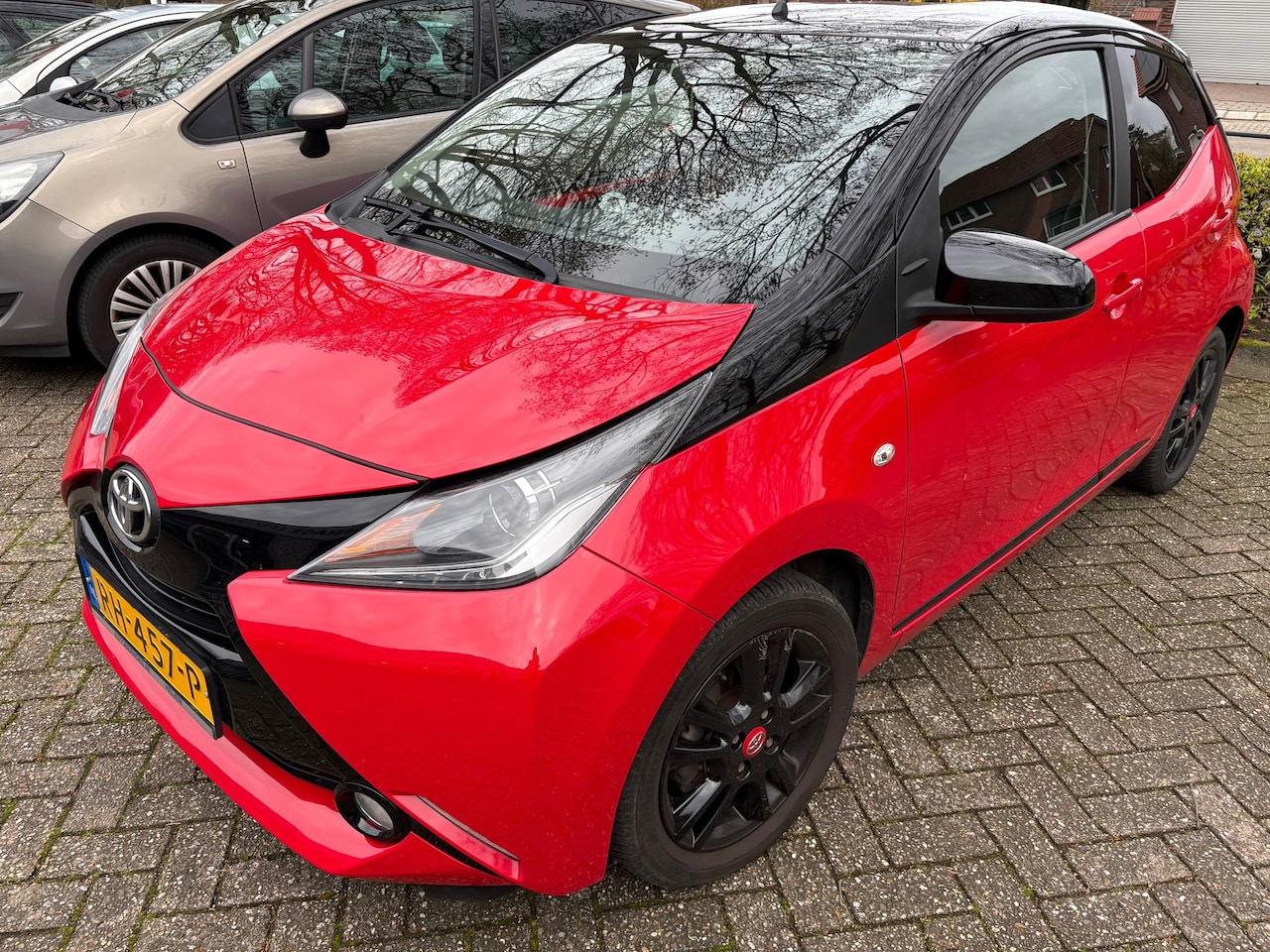 Toyota Aygo - 1.0 VVT-i x-cite 1.0 VVT-i x-cite - AutoWereld.nl