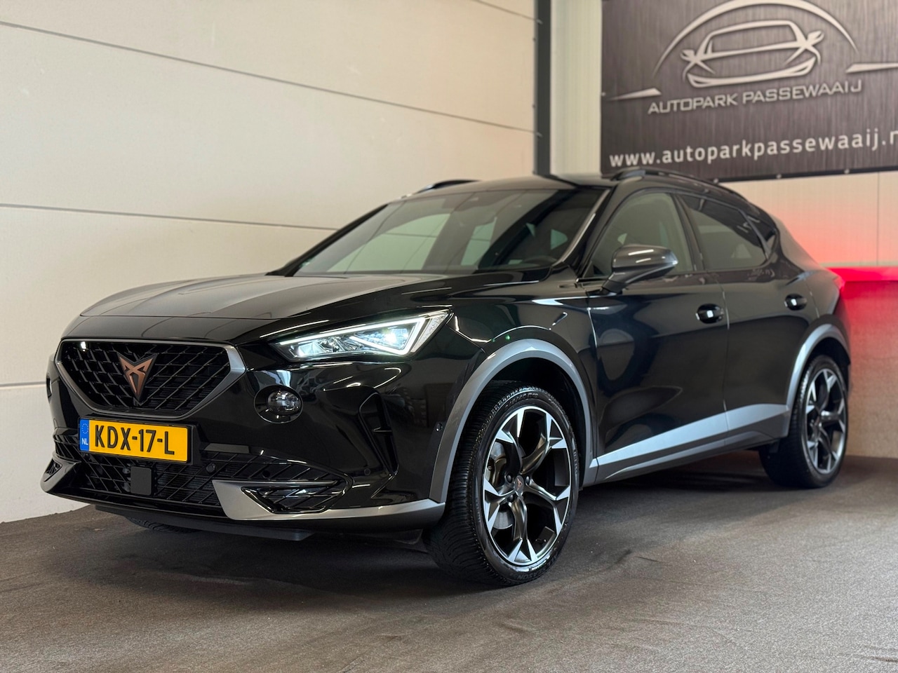 CUPRA Formentor - 1.5 TSI VZ Copper Edition Pano, ACC, Apple Carplay, Trekhaak, Sfeerverlichting, LED, Virtu - AutoWereld.nl