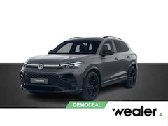 Volkswagen Tiguan - R-Line Edition 1.5 eHybrid 150 kW / 204 PK DSG | Black Style | Panoramadak | Trekhaak wegk