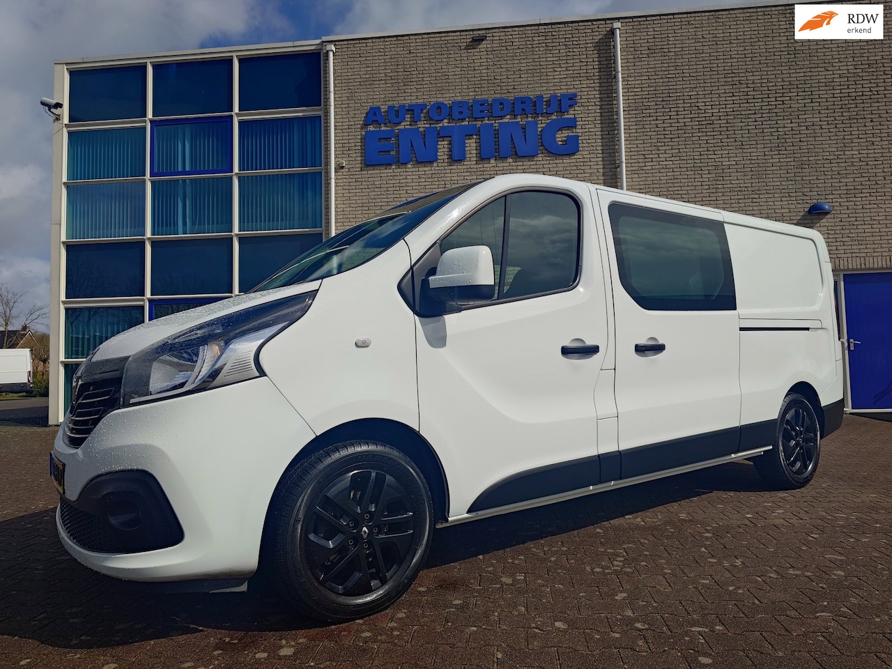 Renault Trafic - 1.6 dCi T29 L2H1 DC Luxe Energy Climate / Navi / Trekhaak - AutoWereld.nl