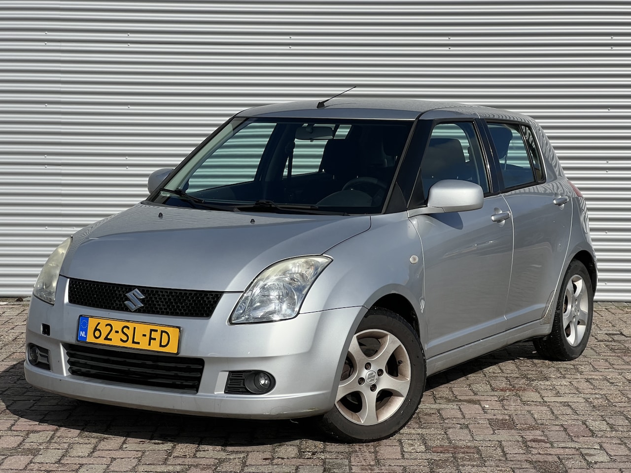 Suzuki Swift - 1.3 Exclusive | Nieuw Binnen! | Airco | Radio CD | 5 Drs | APK 04-08-2026 | - AutoWereld.nl