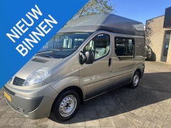 Renault Trafic - 2.5 dCi T29 L1H2 Mooie bus, ex-rolstoelbus, geschikt om camper van te maken, eerste eigena