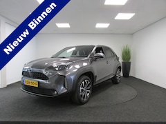 Toyota Yaris Cross - 1.5 Hybrid I Luxe uitvoering I Dodehoekherkenning I Elektrische achterklep I