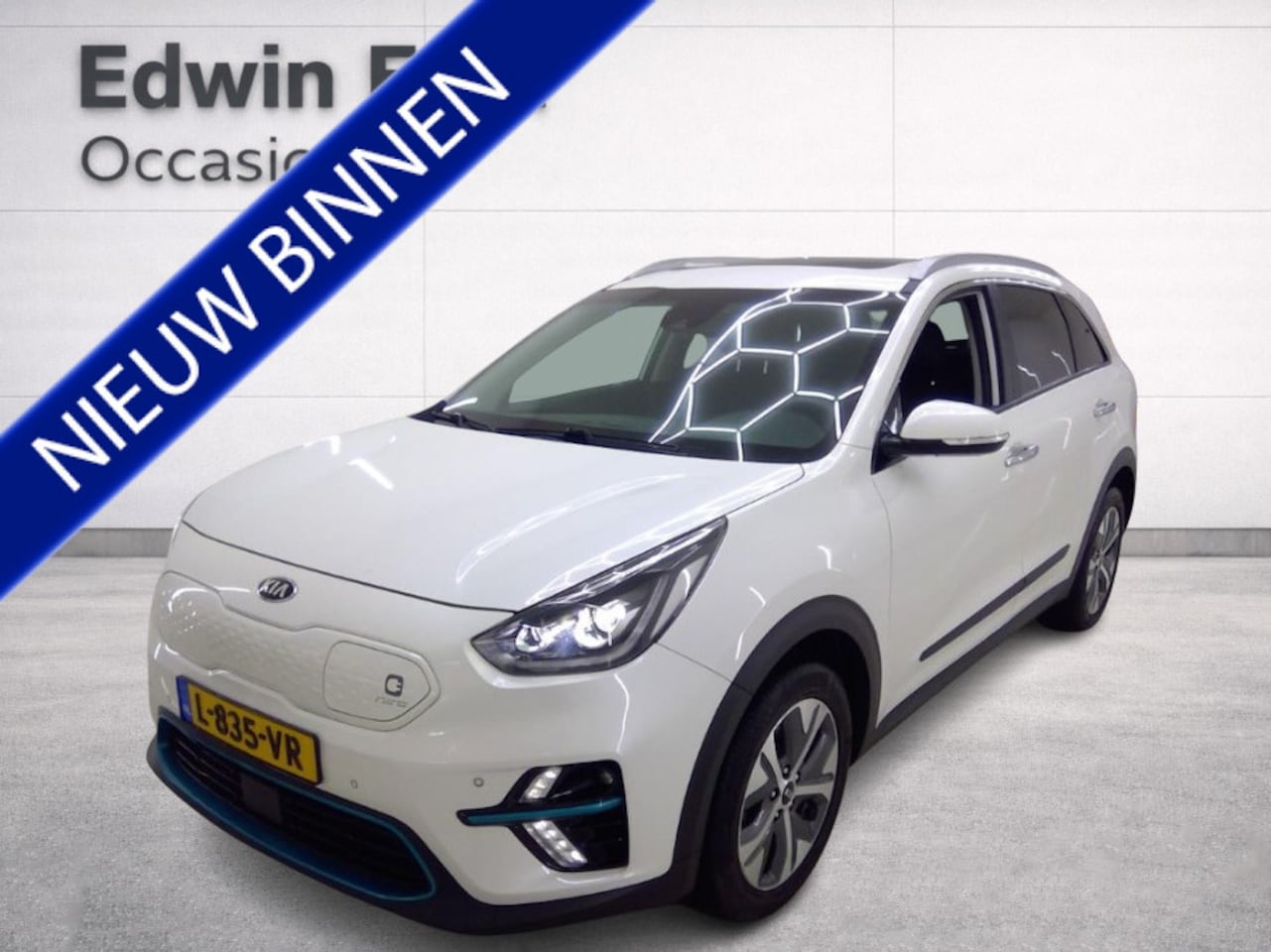 Kia e-Niro - ExecutiveLine 64 kWh | Panoramadak | SOH 100% | Cruise control ad. | Apple Carplay/Android - AutoWereld.nl