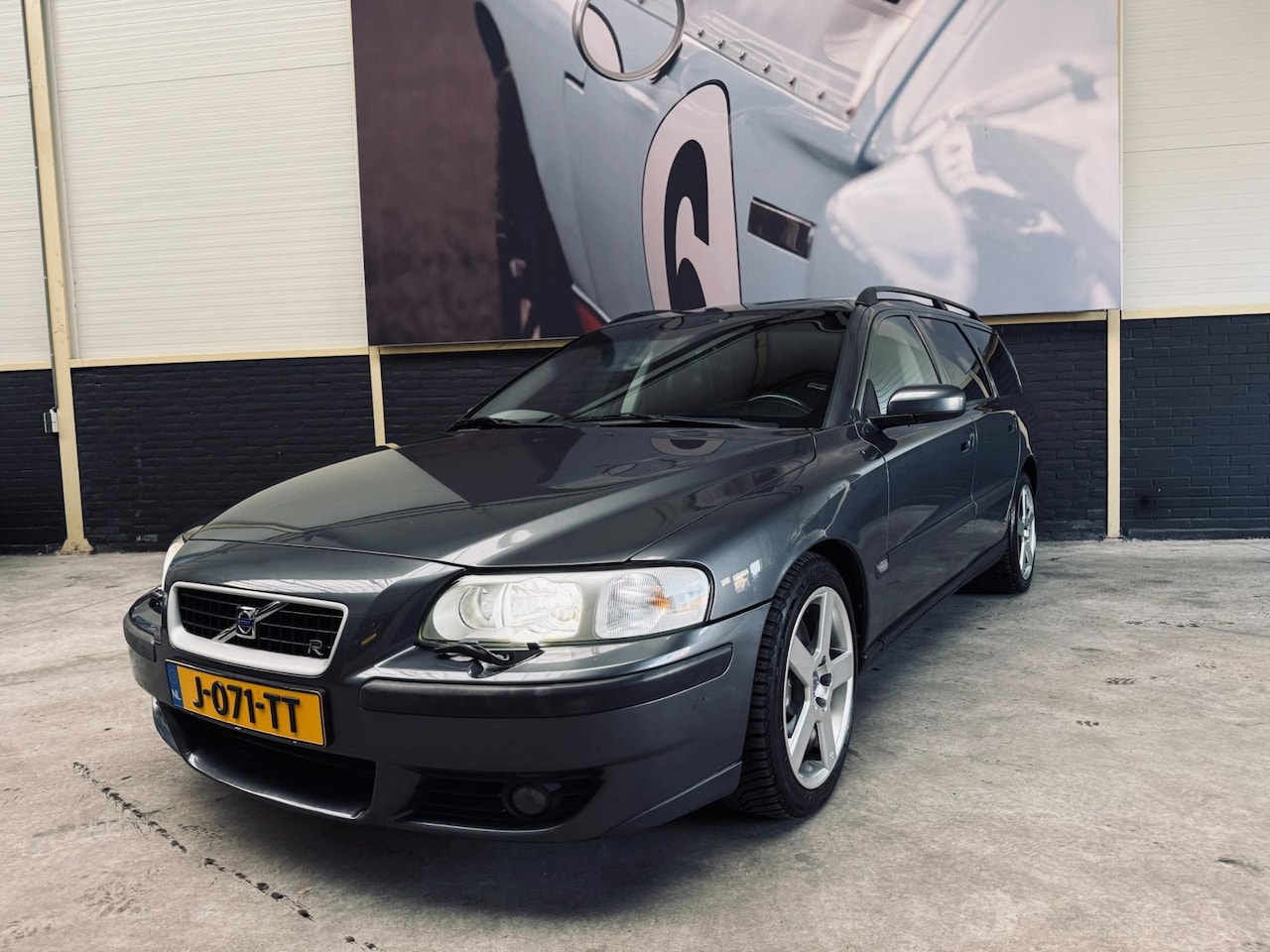 Volvo V70 - 2.5 R AWD AUT.| Youngtimer|APK 1-2027| - AutoWereld.nl