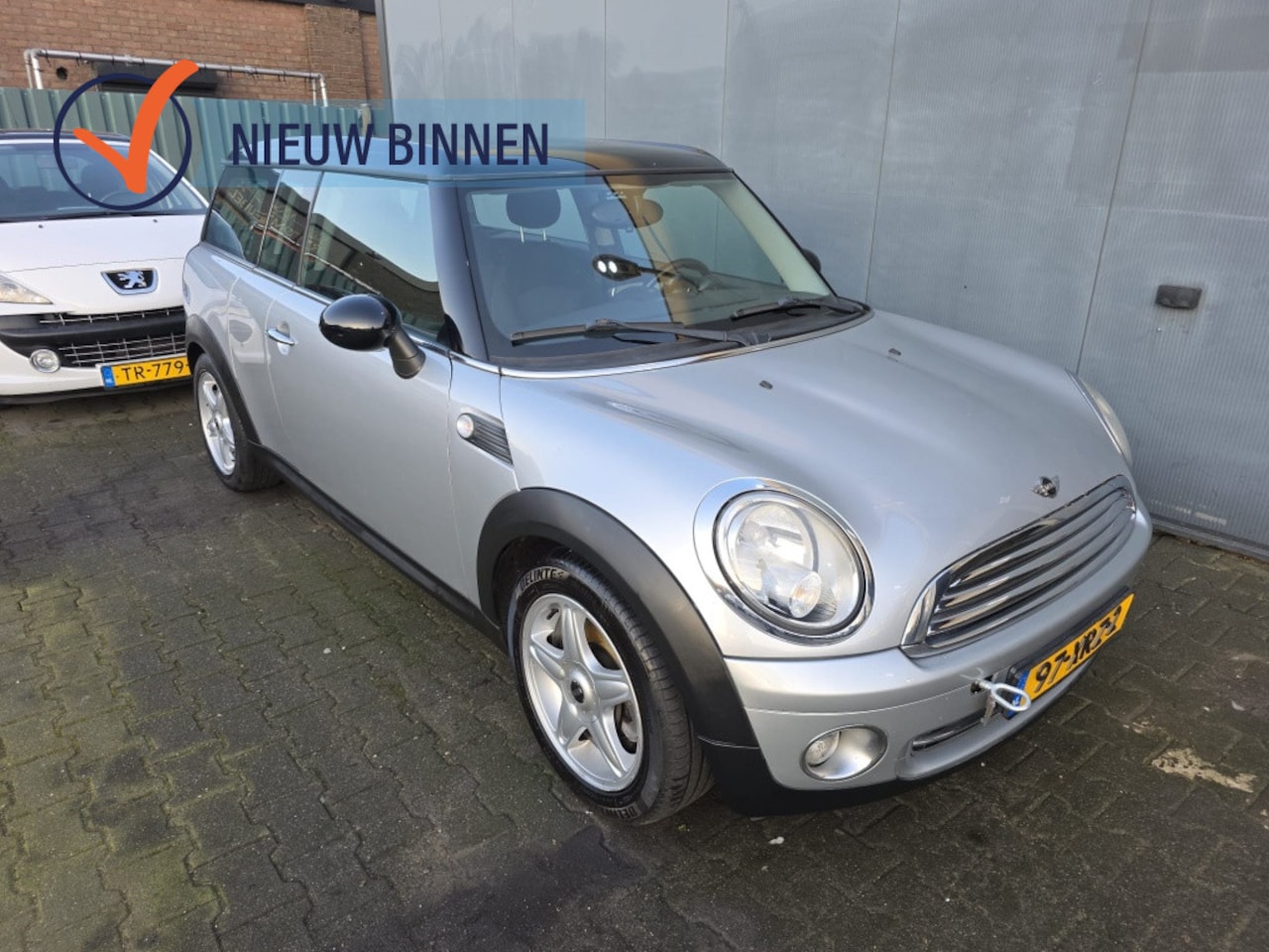 MINI Clubman - Mini 1.6 Cooper !! Motor defect !! - AutoWereld.nl
