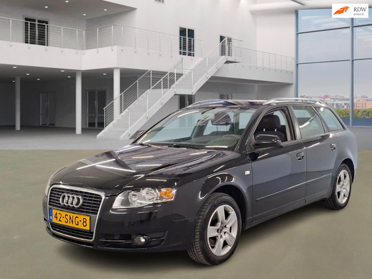 Audi A4 Avant - 2.0 TFSIe NAVI PSENSOR 2 X SLEUTELS - AutoWereld.nl