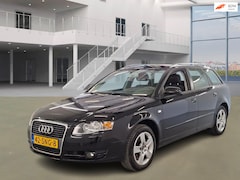 Audi A4 Avant - 2.0 TFSIe NAVI PSENSOR 2 X SLEUTELS