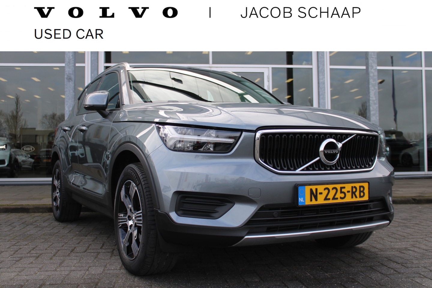 Volvo XC40 - T4 Inscription | H & K Audio | Achteruitrij Camera | Trekhaak | Stoelverwarming | - AutoWereld.nl