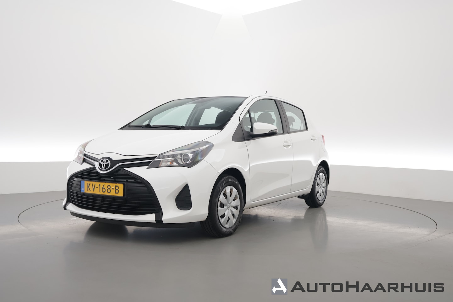 Toyota Yaris - 1.3 VVT-i Now | Airco | Elek. Ramen Voor | Multifunctioneel Stuur | 14" - AutoWereld.nl