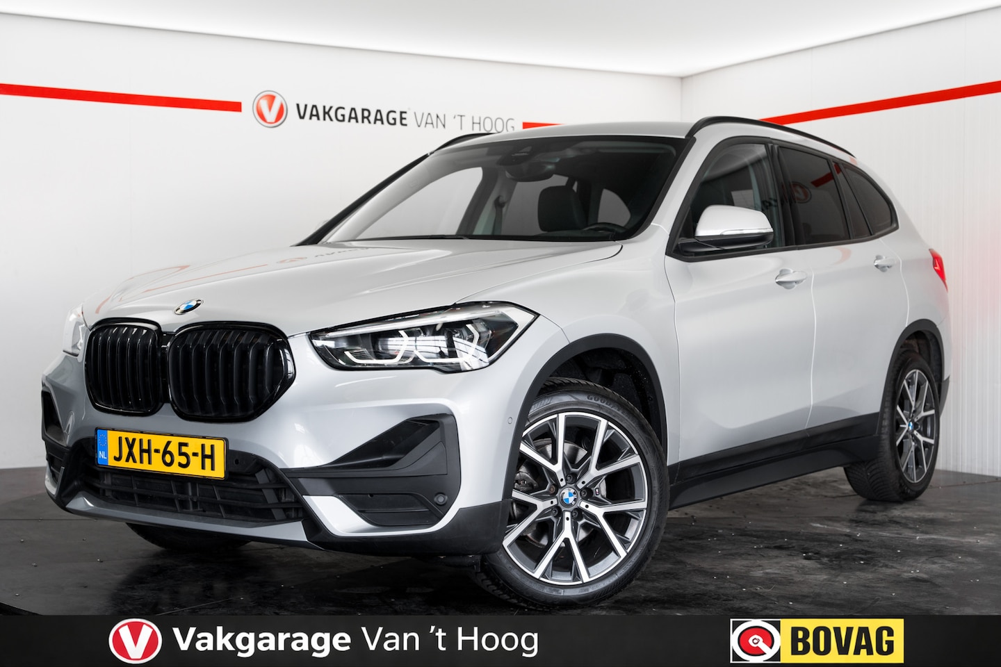 BMW X1 - sDrive18i High Executive Navigatie Camera Leder - AutoWereld.nl