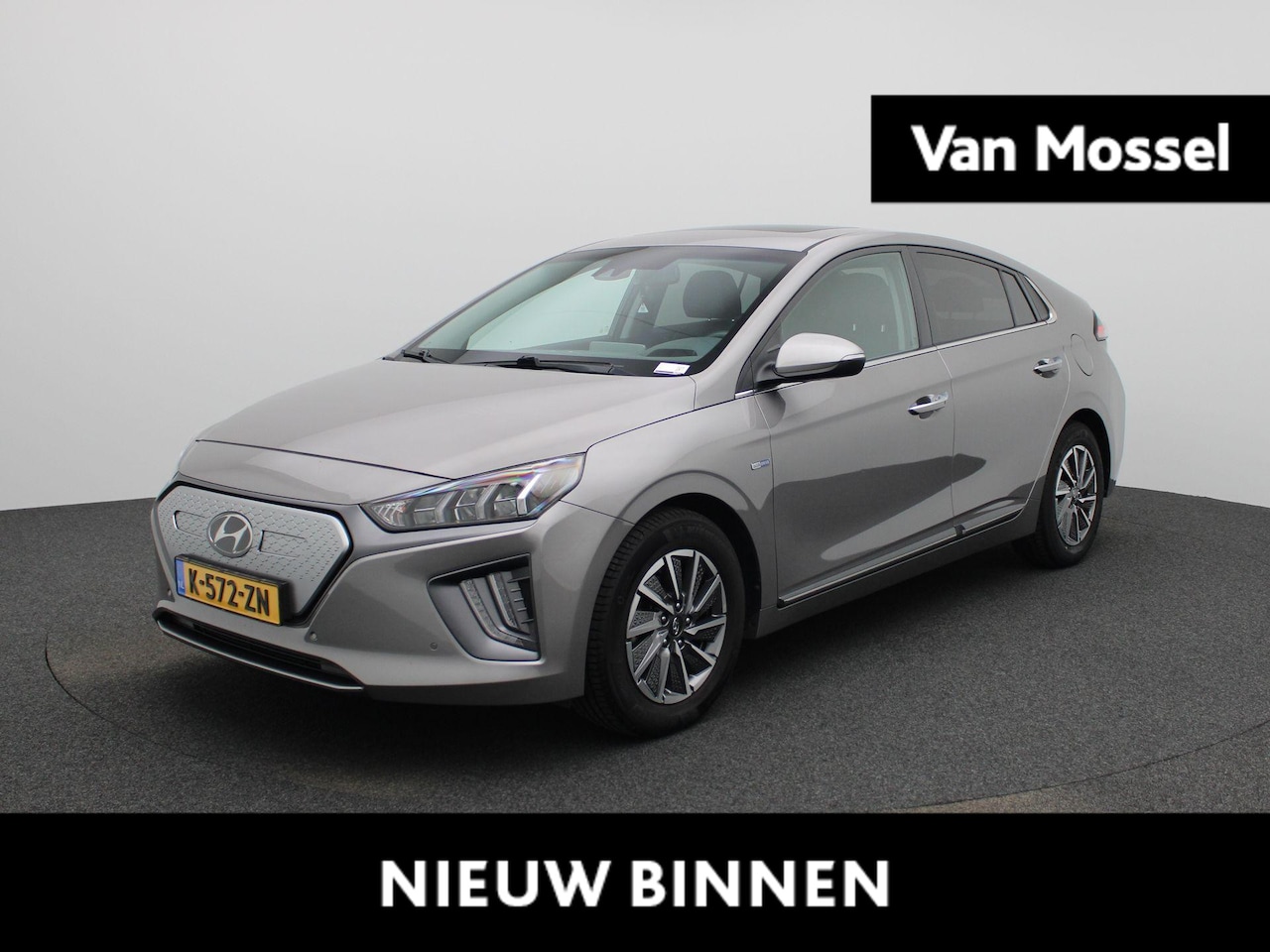 Hyundai IONIQ - Premium EV 38 kWh | Automaat |  Navigatie | Airco | Stoelverwarming | Stuurverwarming | St - AutoWereld.nl