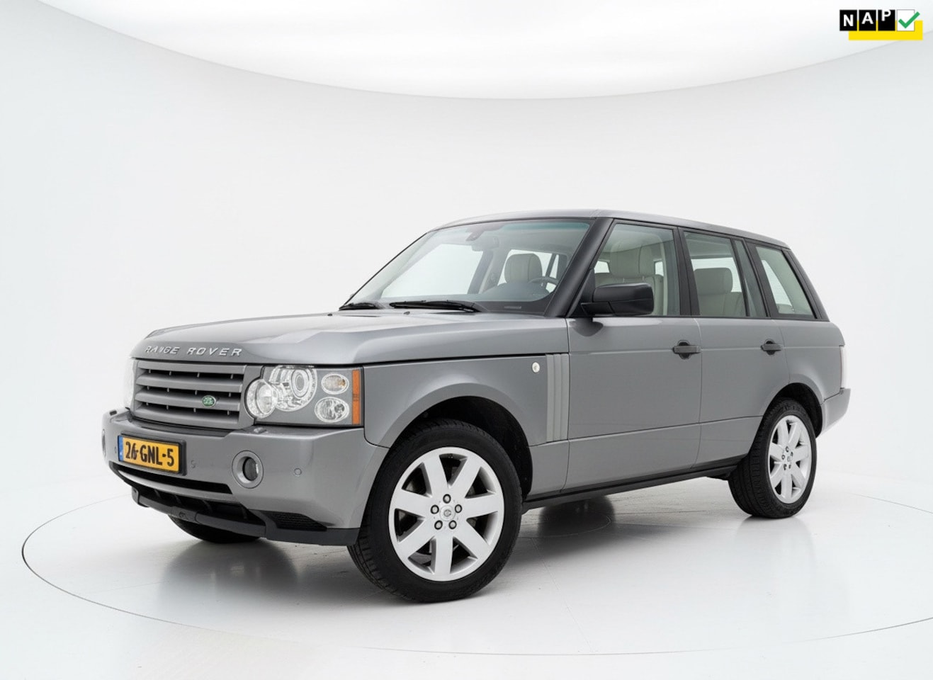 Land Rover Range Rover - 3.6 TDV8 Vogue Automaat | Leder | Youngtimer | Schuif-/Kanteldak | Camera | Stoelverwarmin - AutoWereld.nl