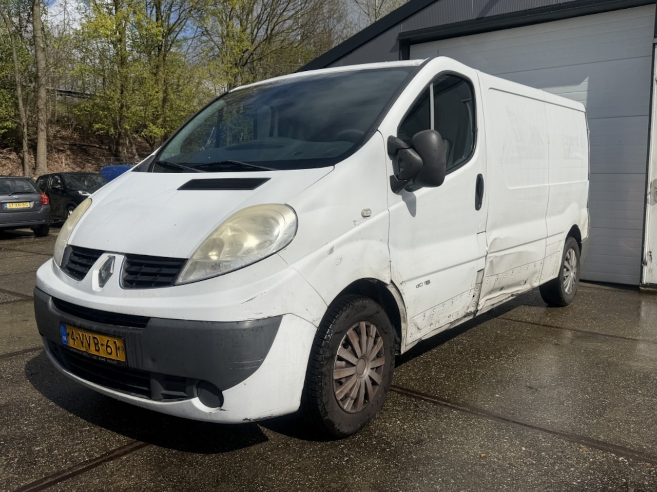 Renault Trafic - 2.0 dCi L2H1 | Airco | Navi | 3zits | PDC - AutoWereld.nl