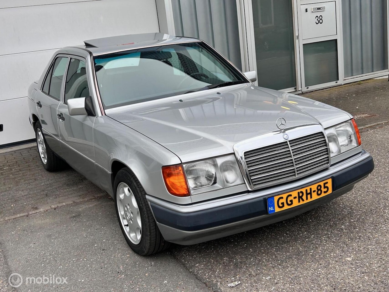 Mercedes-Benz 230 - 200-500 E - AutoWereld.nl