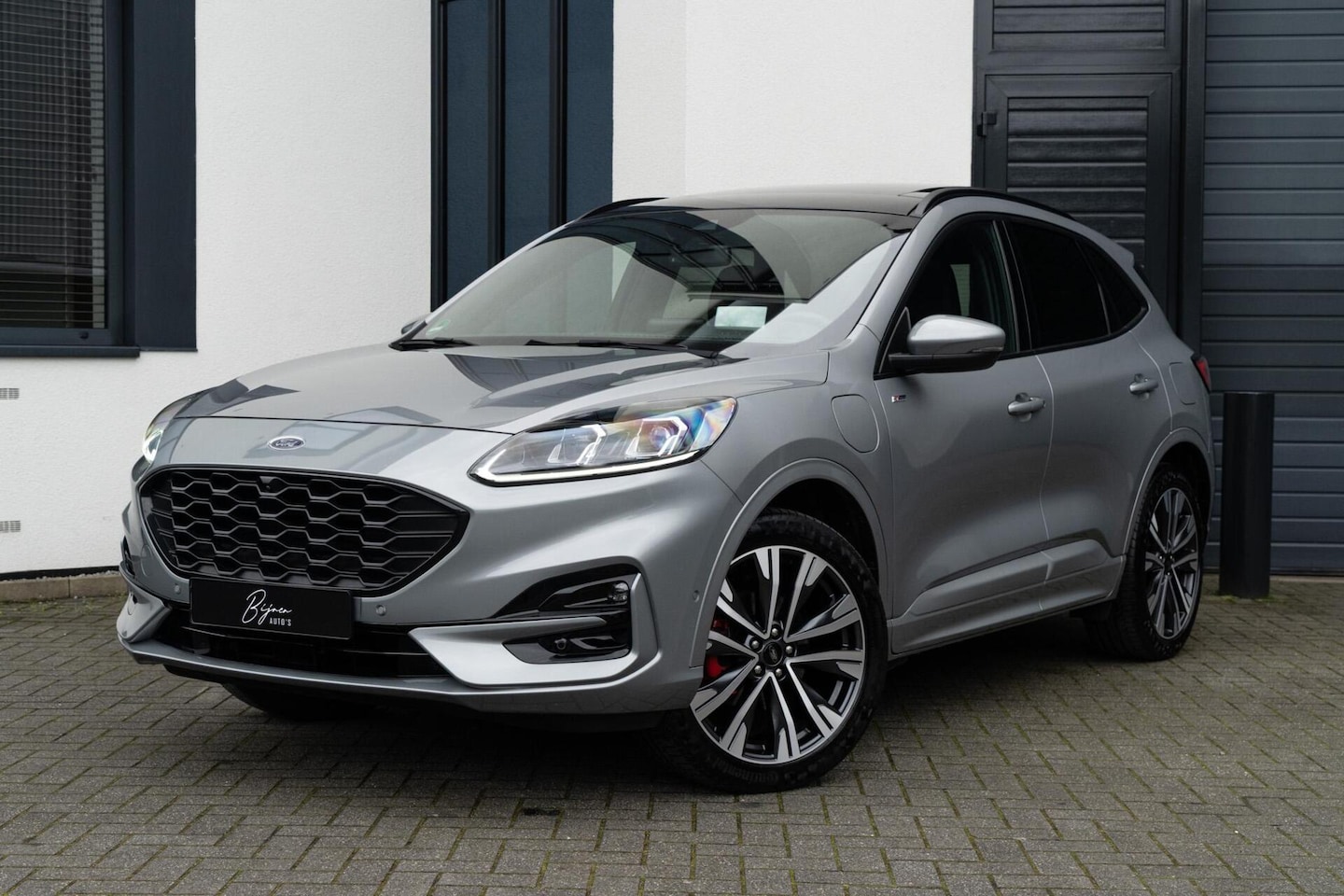 Ford Kuga - 2.5 PHEV ST-Line X FULL OPTION / PANO / TREKHAAK - AutoWereld.nl