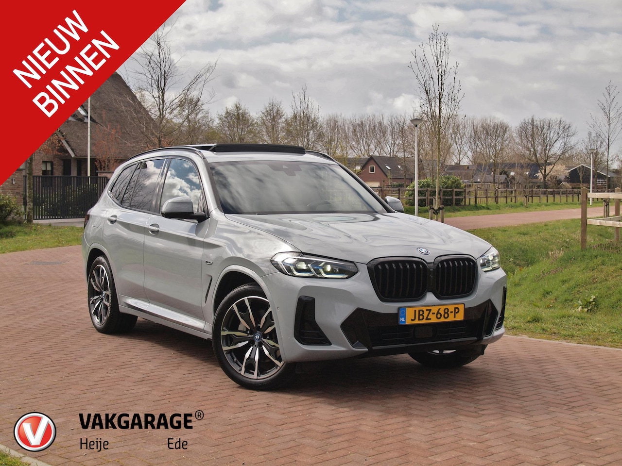 BMW X3 - xDrive30e High Executive | M-pakket | Panoramadak | Trekhaak | Sfeerverlichting | 360 Came - AutoWereld.nl