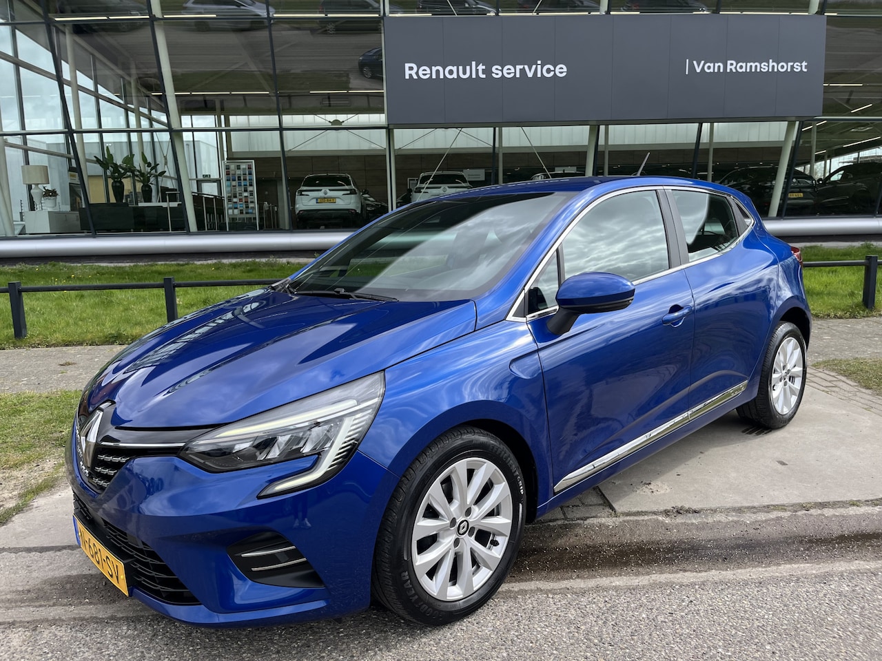 Renault Clio - 1.0 TCe Intens / Apple Carplay - Android Auto / Climate / PDC.Achter / Cruise / Lane assis - AutoWereld.nl