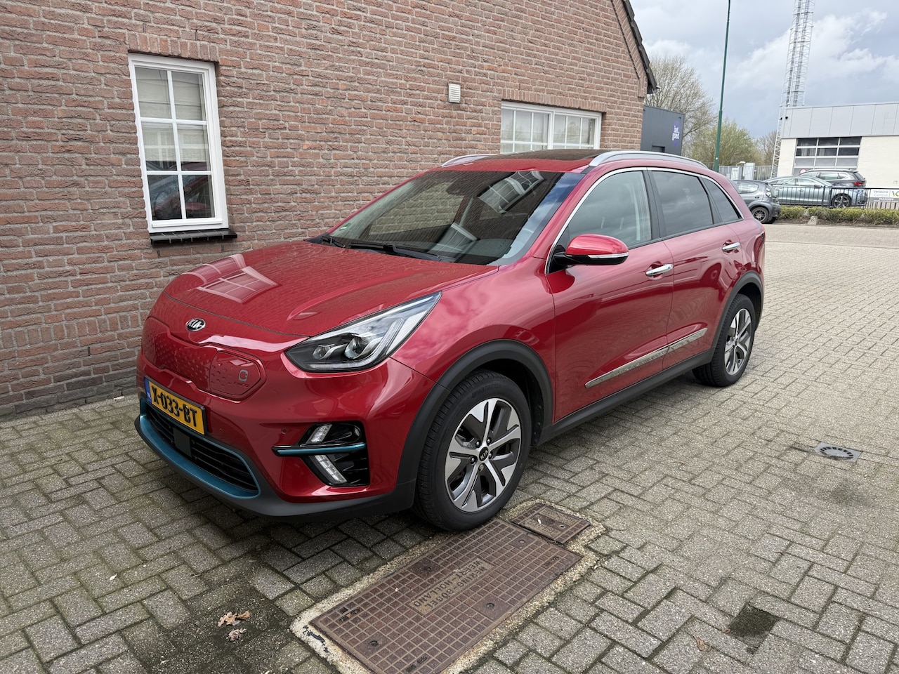 Kia e-Niro - DynamicPlusLine 64 kWh Schuifdak JBL Stoelkoeling - AutoWereld.nl