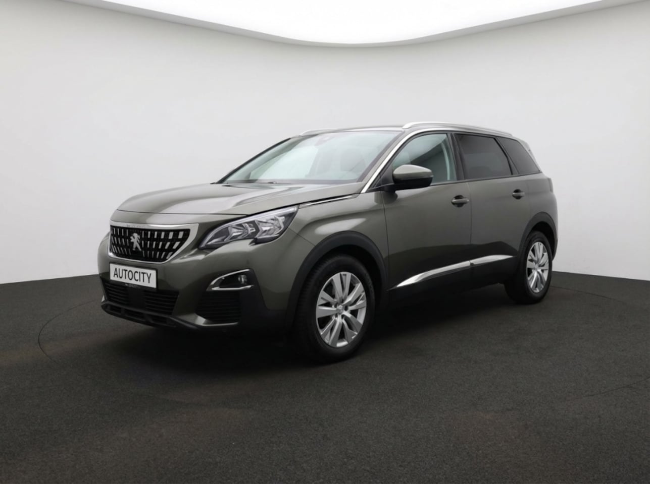 Peugeot 5008 - 1.2 PureTech 7p Navi l Cruise l Automaat - AutoWereld.nl
