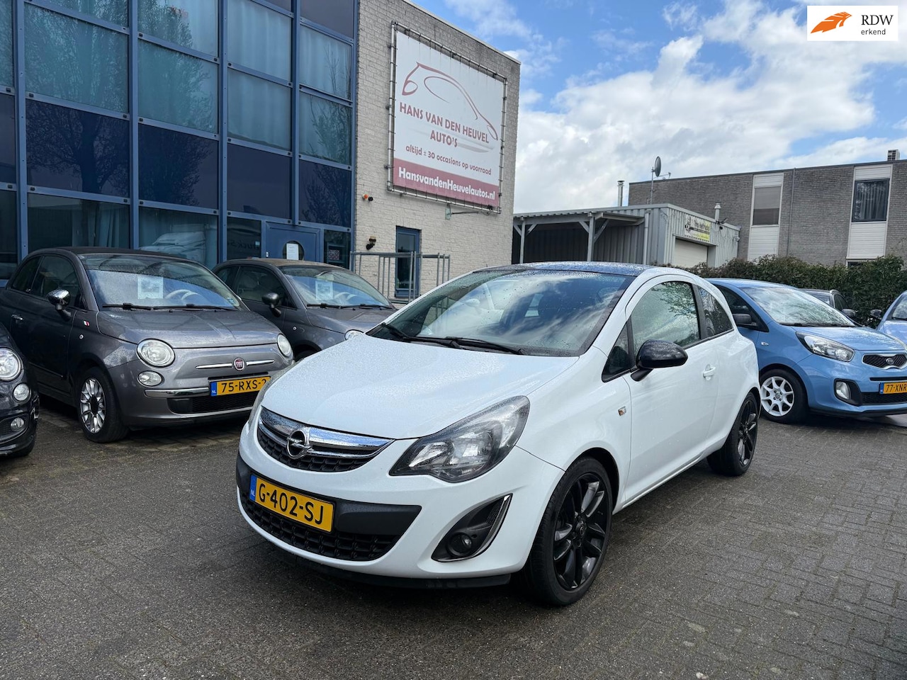 Opel Corsa - 1.4-16V OPC Black&White APK 08/26, AIRCO - AutoWereld.nl