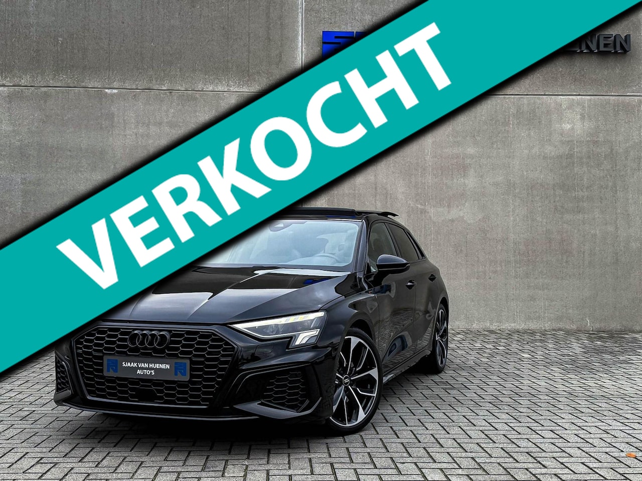 Audi A3 Sportback - 35TFSI 150pk S-Tronic Competition S Edition S-Line Black Edtion! Pano|Kuipstoelen|Ambiance - AutoWereld.nl