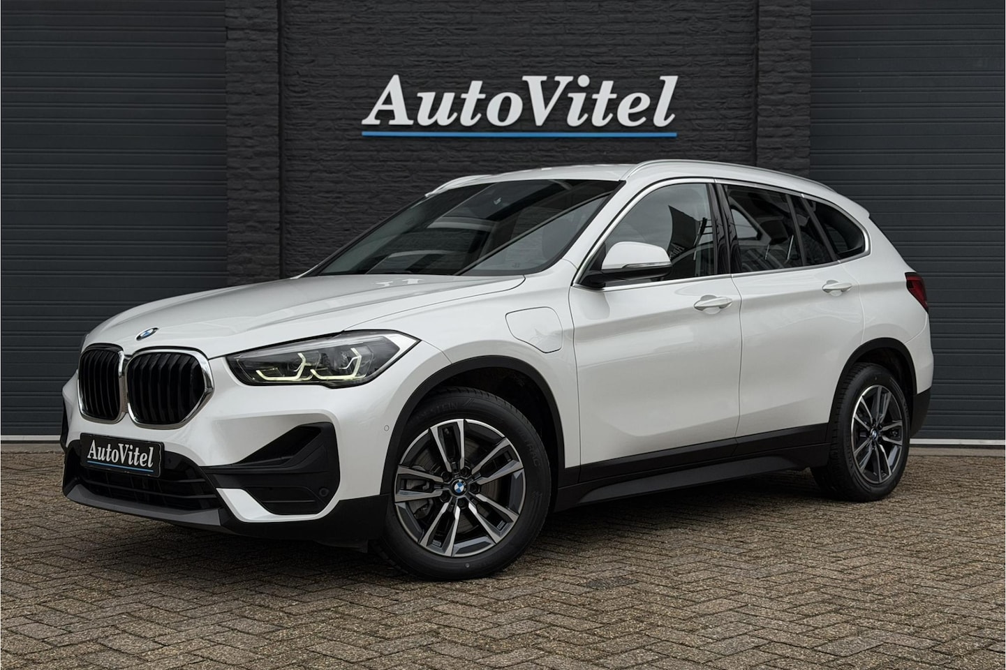 BMW X1 - xDrive25e | LED | PDC V + A | Elektrische Klep | 15 x op voorraad - AutoWereld.nl