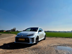 Toyota Yaris - 1.6 GR Performance Torsen - Garantie - dealer onderhouden