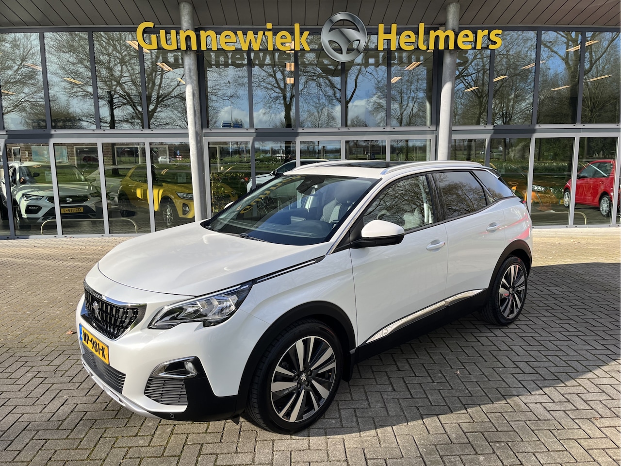 Peugeot 3008 - 1.2 PureTech Première | CARPLAY | CAM | CRUISE | CLIMA | ELEKTR. ACHTERKLEP | NAVI | PANO- - AutoWereld.nl