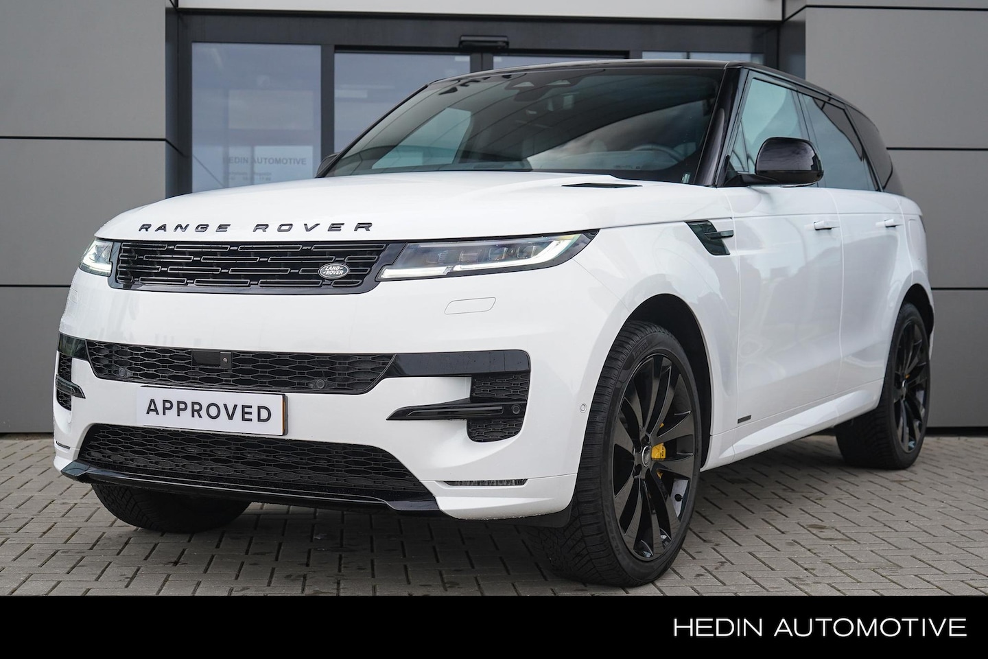 Land Rover Range Rover Sport - P550e Autobiography l Yellow Brake Calipers l Towing Pack l BTW l Coolbox l Black Pack - AutoWereld.nl